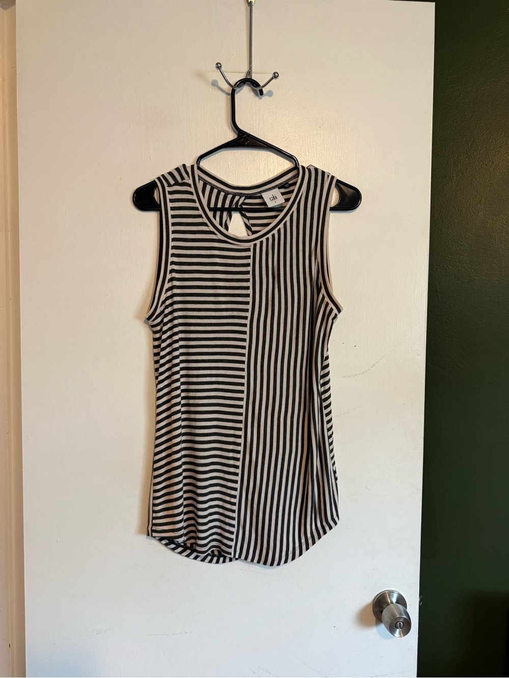 Cabi charcoal gray and white striped long London tank top size small style 3417